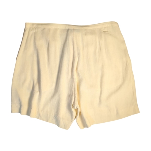Weekday Kit linen mix shorts in pastel yellow Lightweight Sz 44/ US 12-14 - Picture 5 of 8